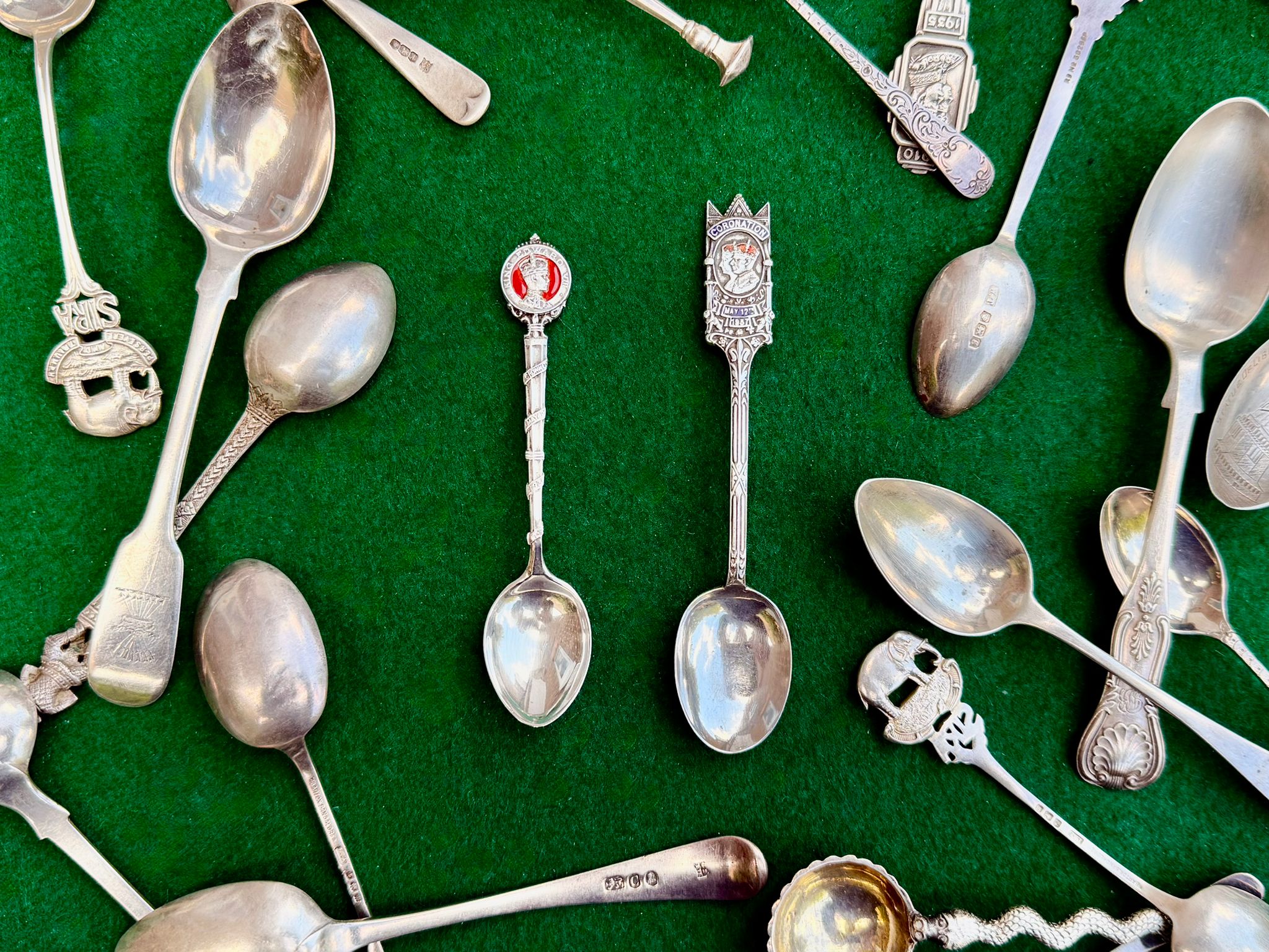 Family Silver – Nick Stephens & Casper Clark